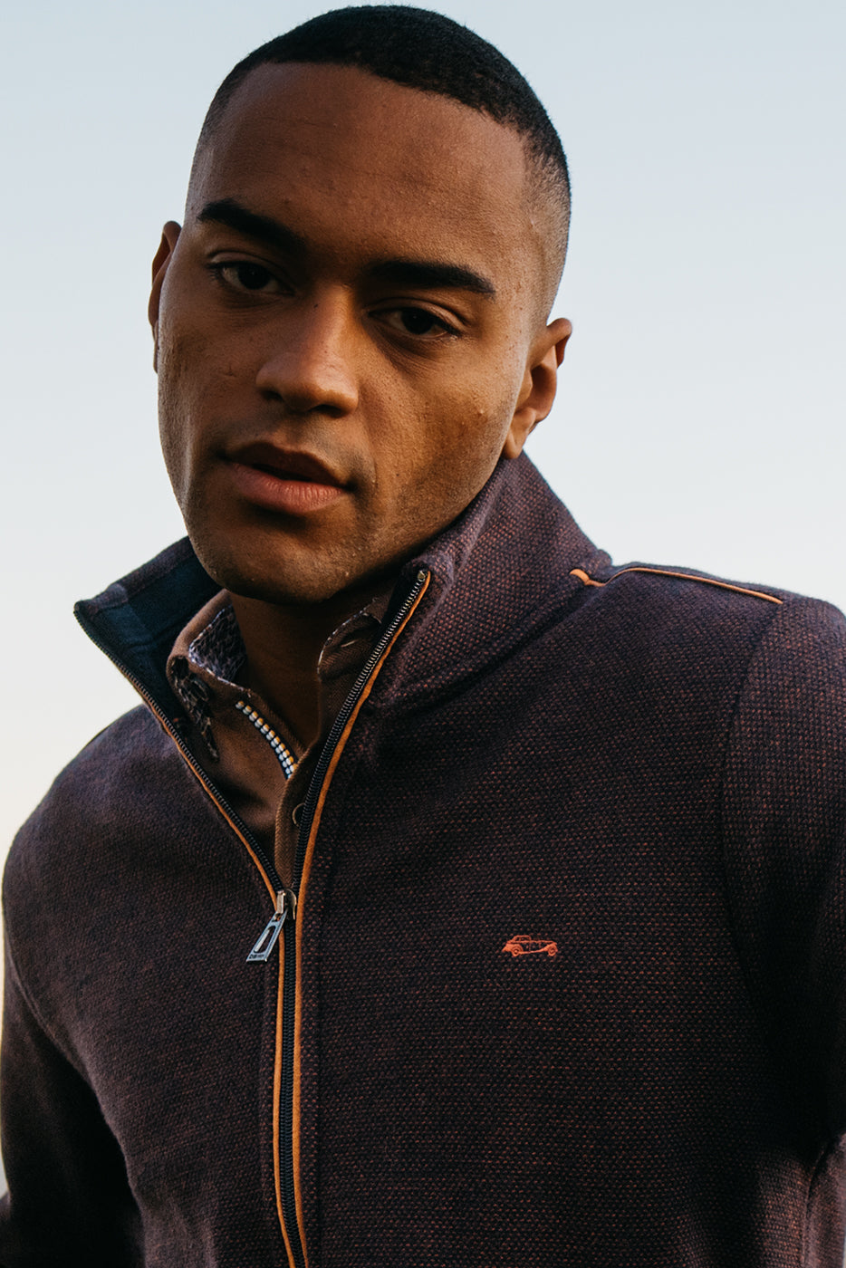 Chaqueta punto marrón hombre