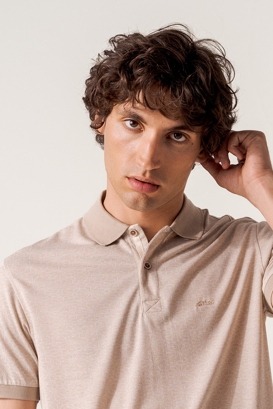 Polo jacquard color beige