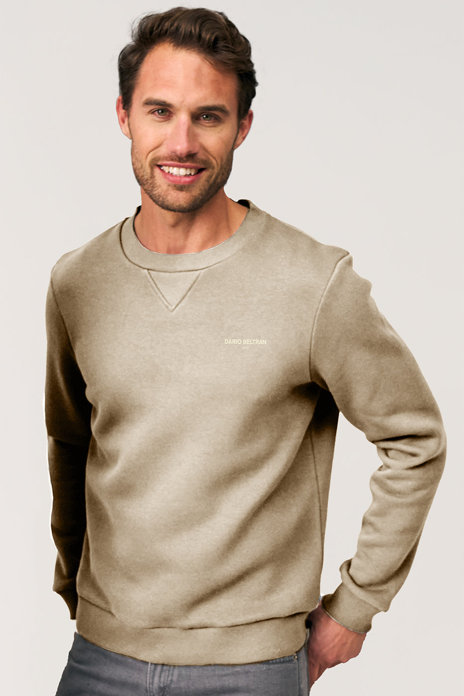 Sudadera cuello redondo beige