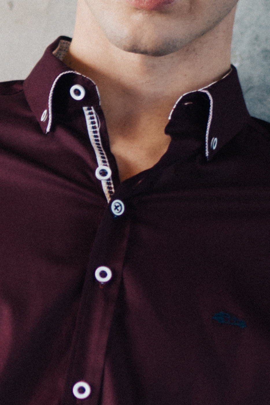 Camisa hombre regular fit granate