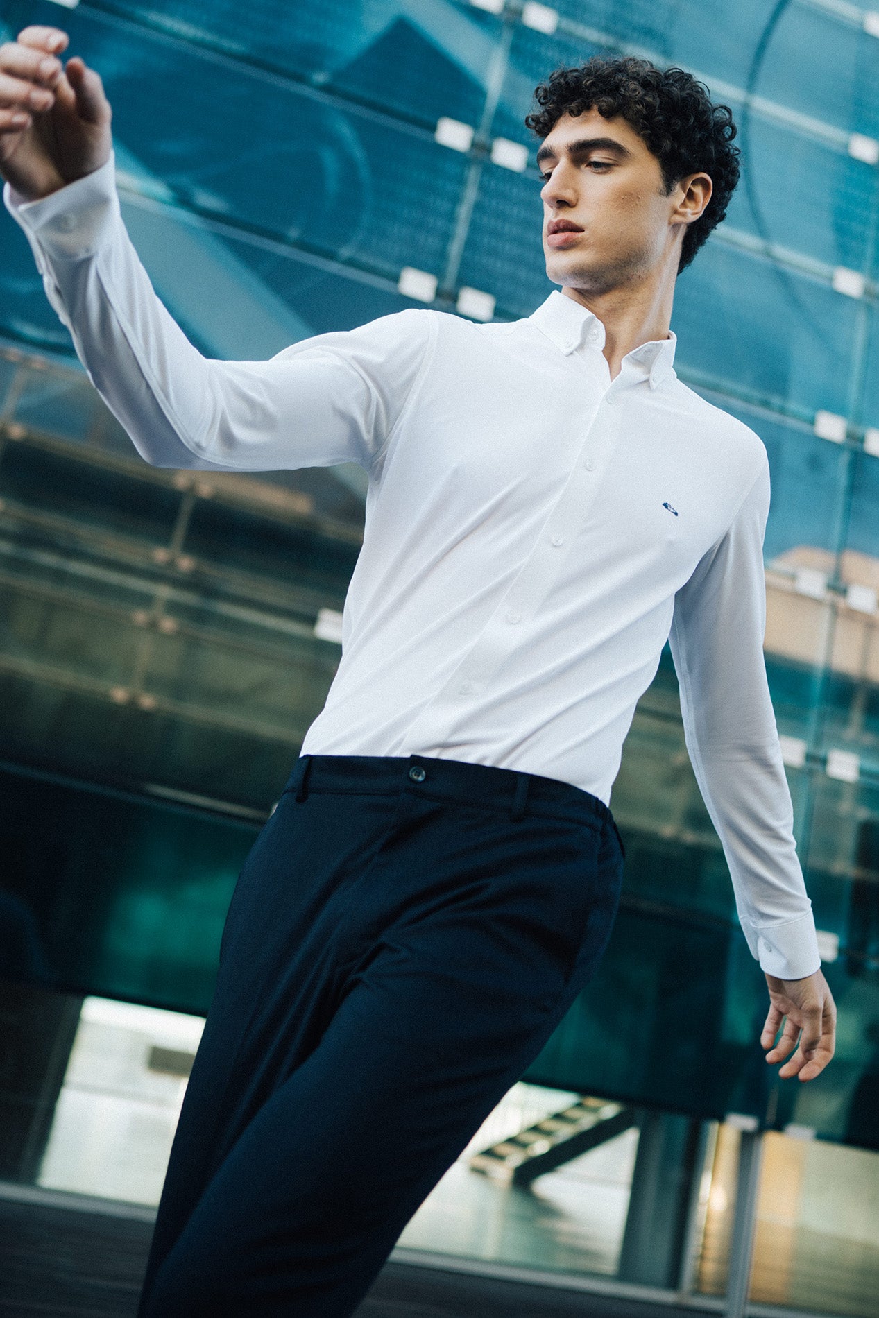 CAMISA BIELÁSTICA REGULAR FIT FALSO LISO BLANCA