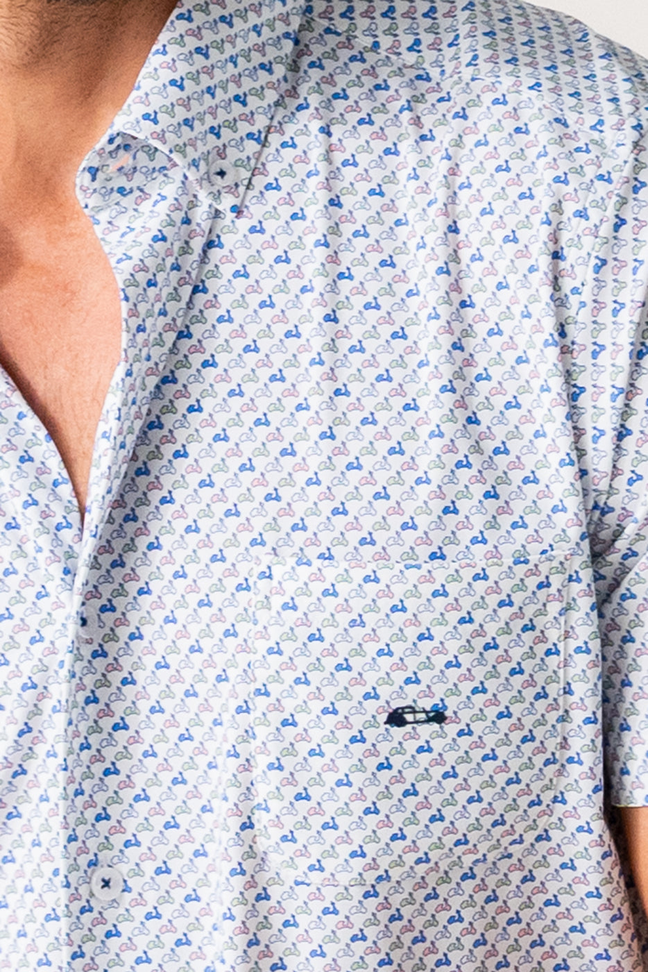 Camisa hombre manga corta estampado vespas multicolor