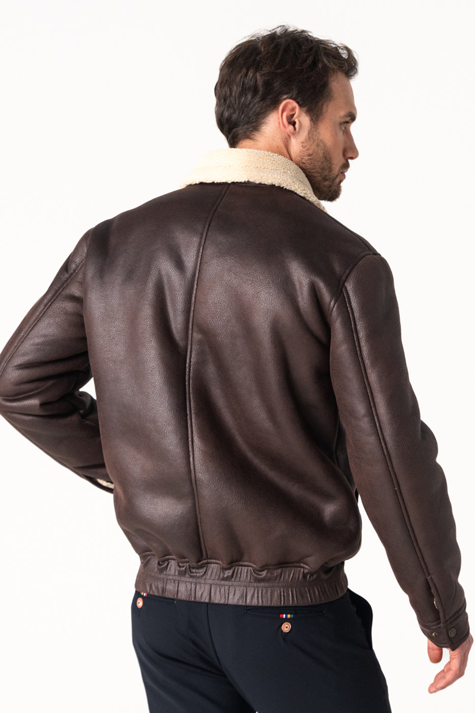 Chaqueta hombre piel marron con cuello borrego