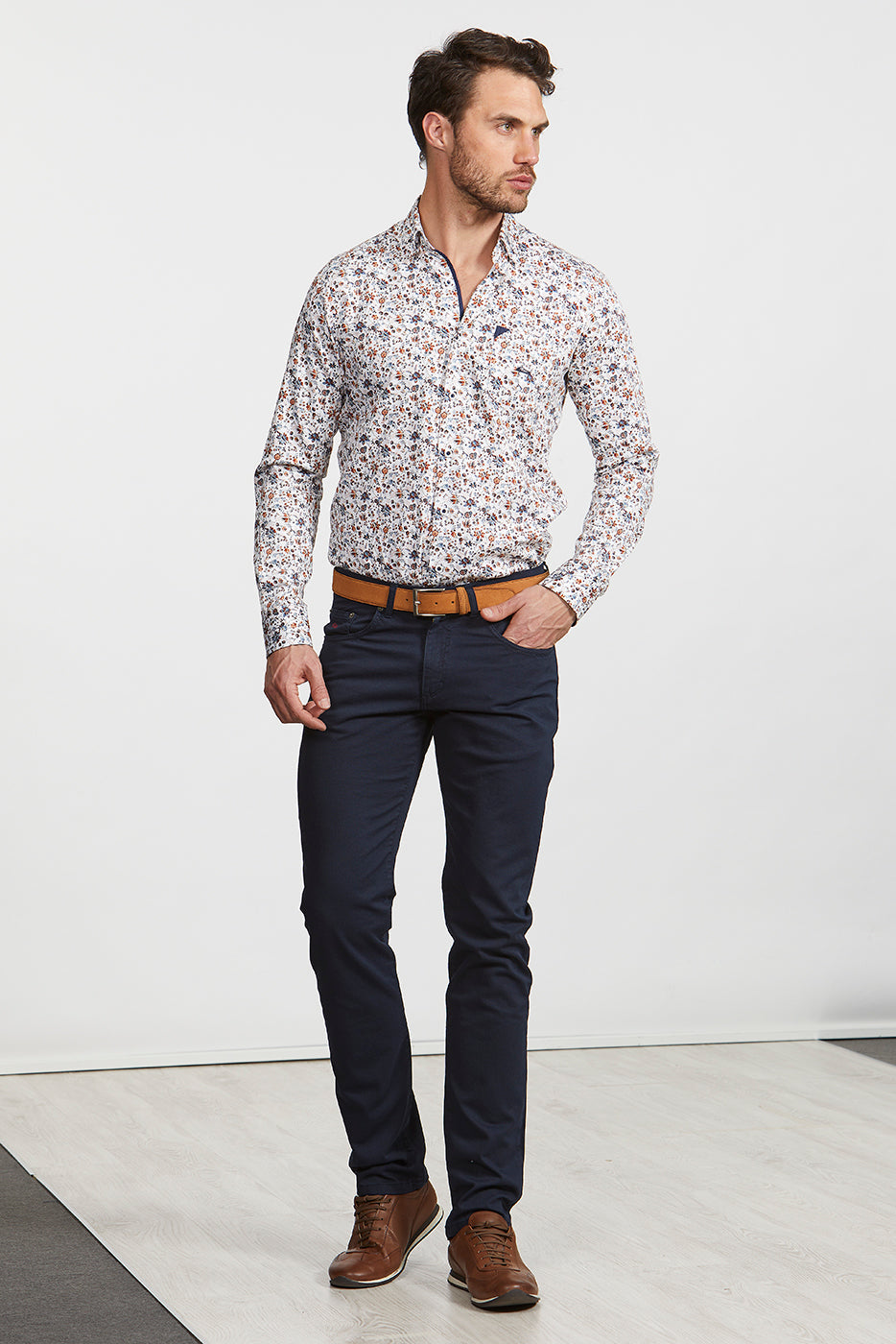 Pantalón 5 bolsillos hombre marino