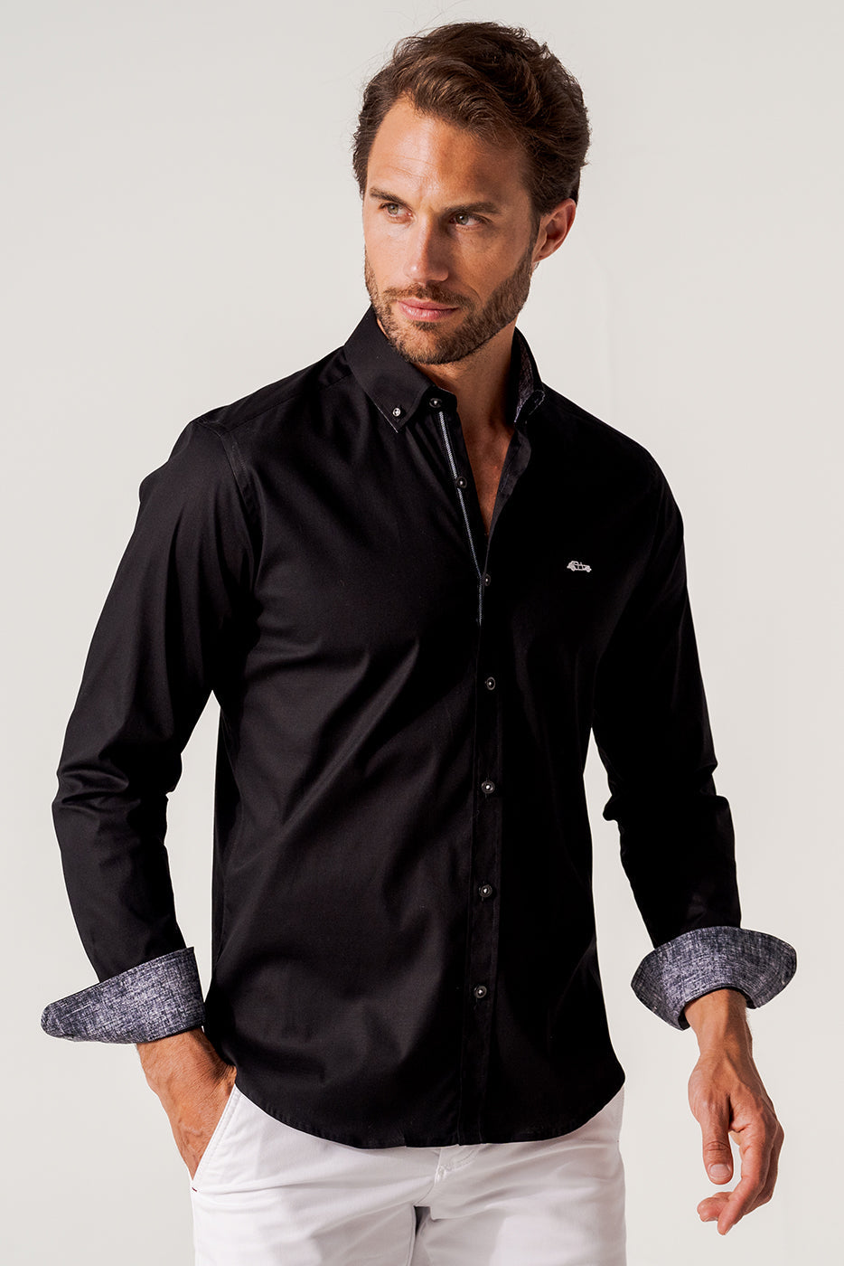 Camisa para hombre stretch color negro
