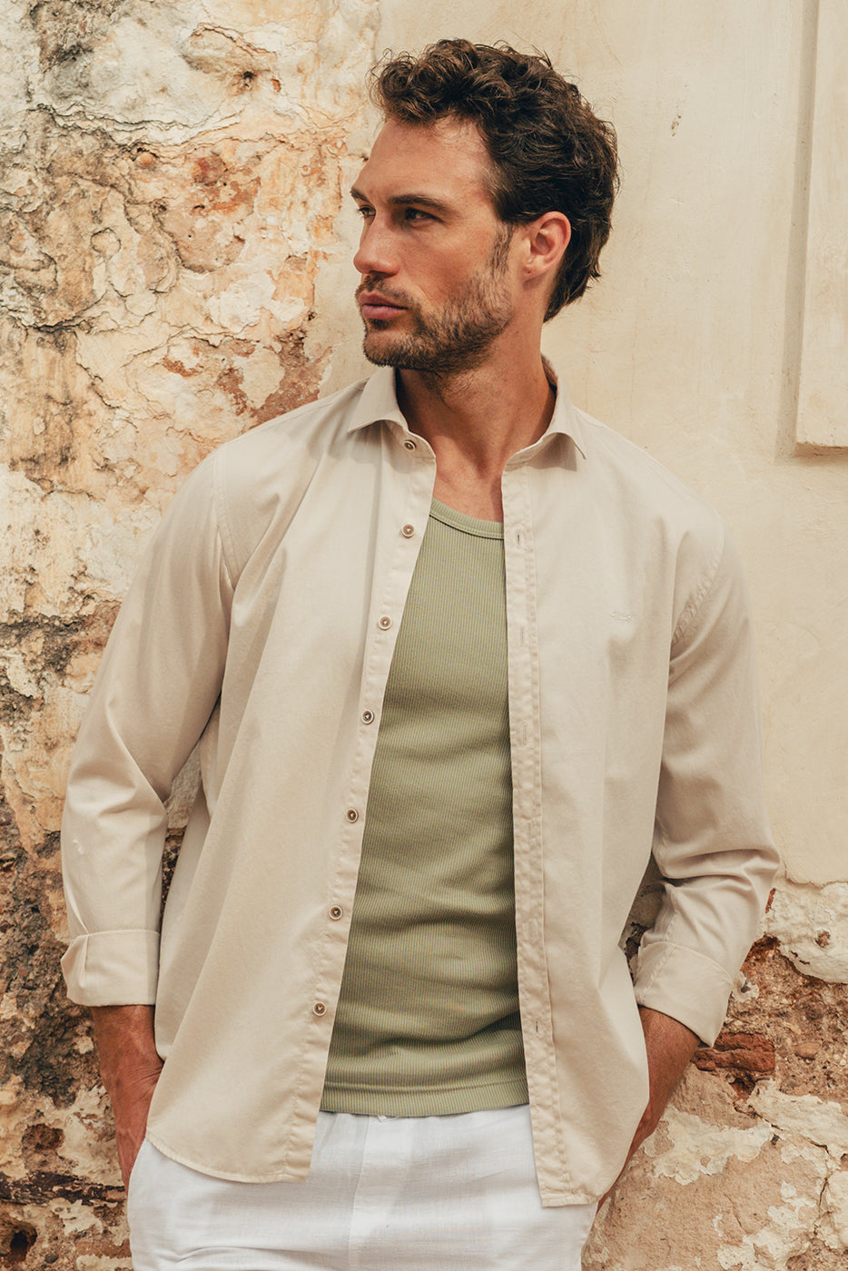 Camisa tintura hombre color beige