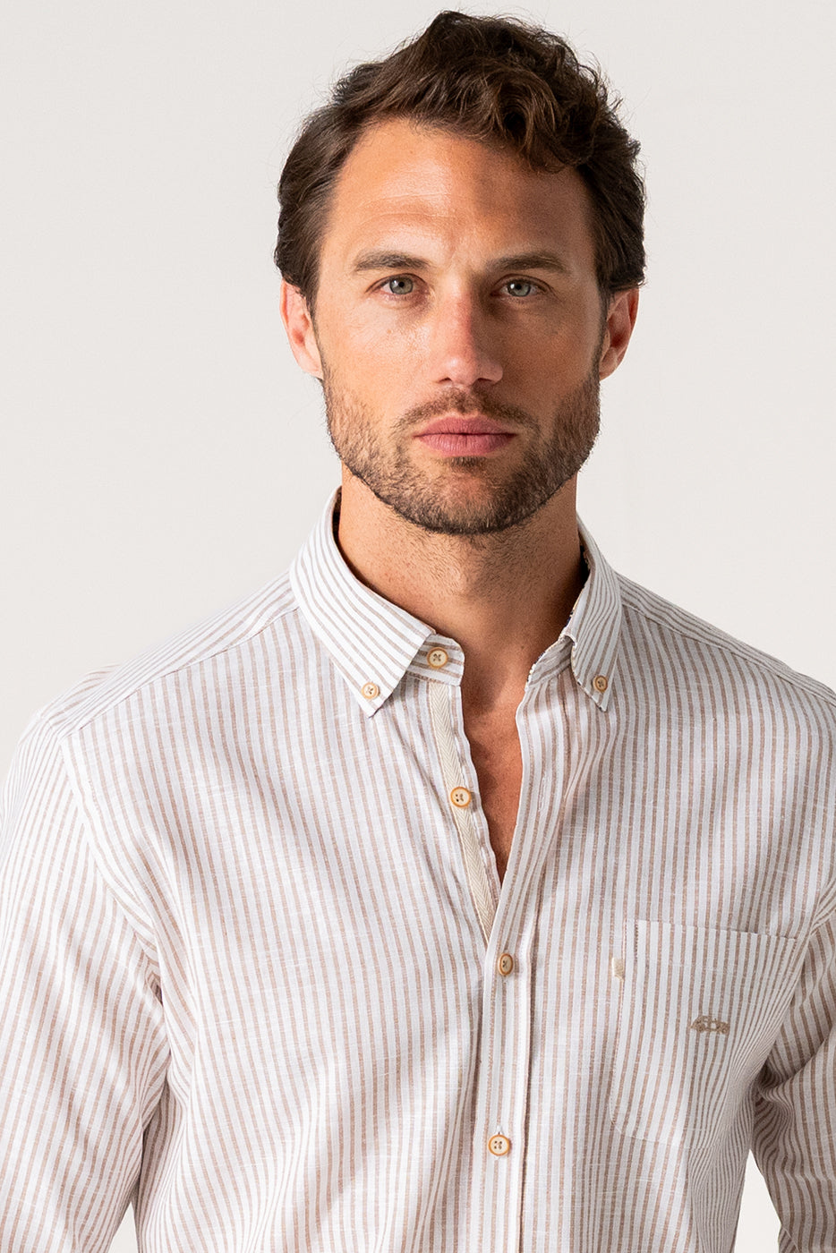 Camisa hombre rayas beige