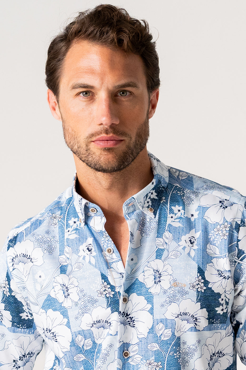 Camisa estampado hombre azul y blanco
