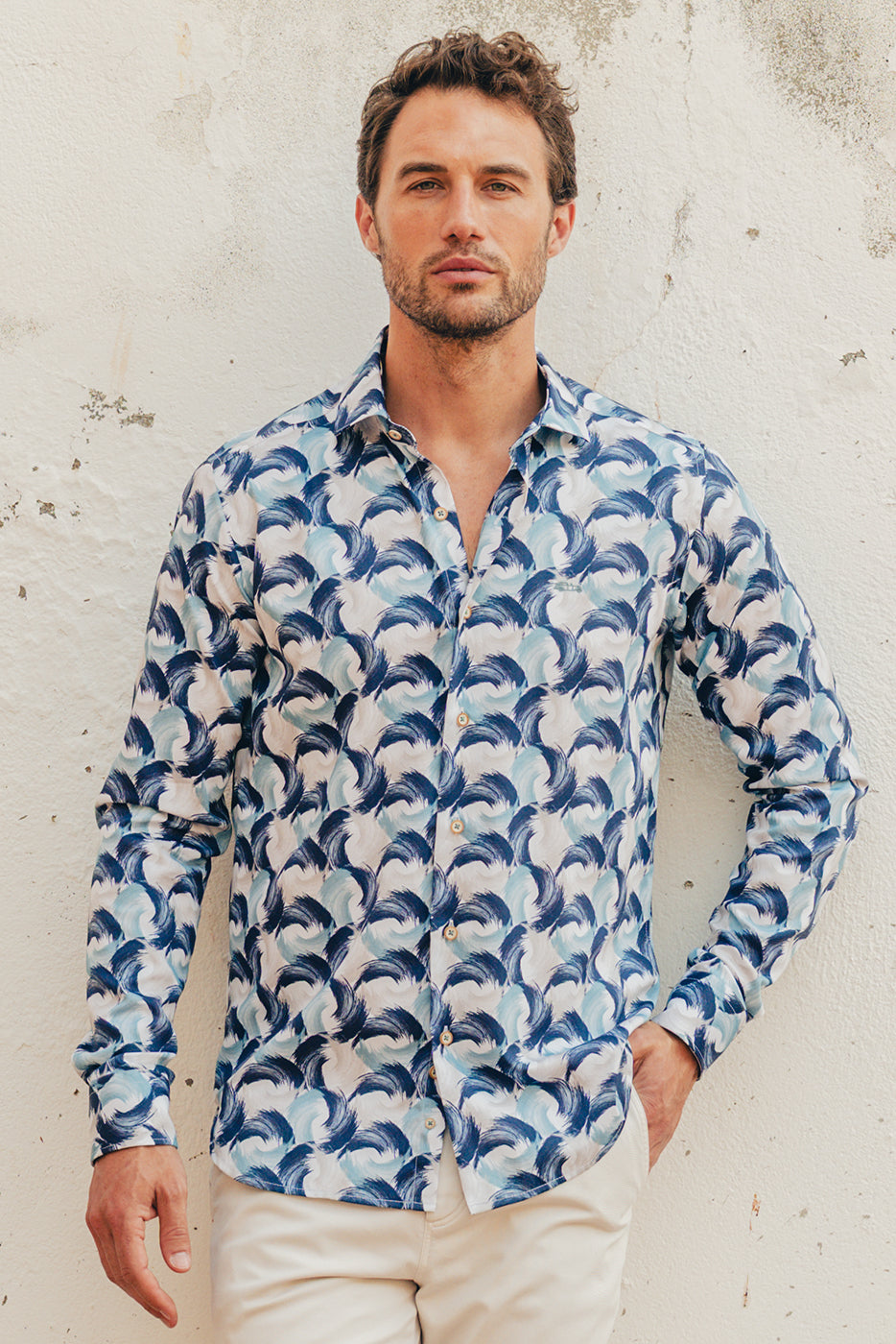 Camisa slim fit hombre estampado tonos azul