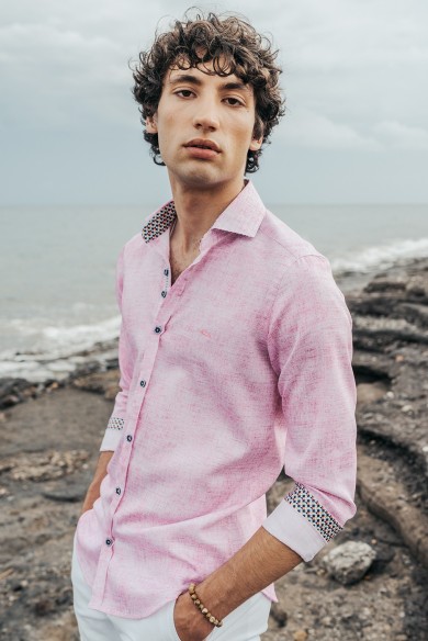 CAMISA ESTAMPADA HOMBRE SLIM FIT ROSA