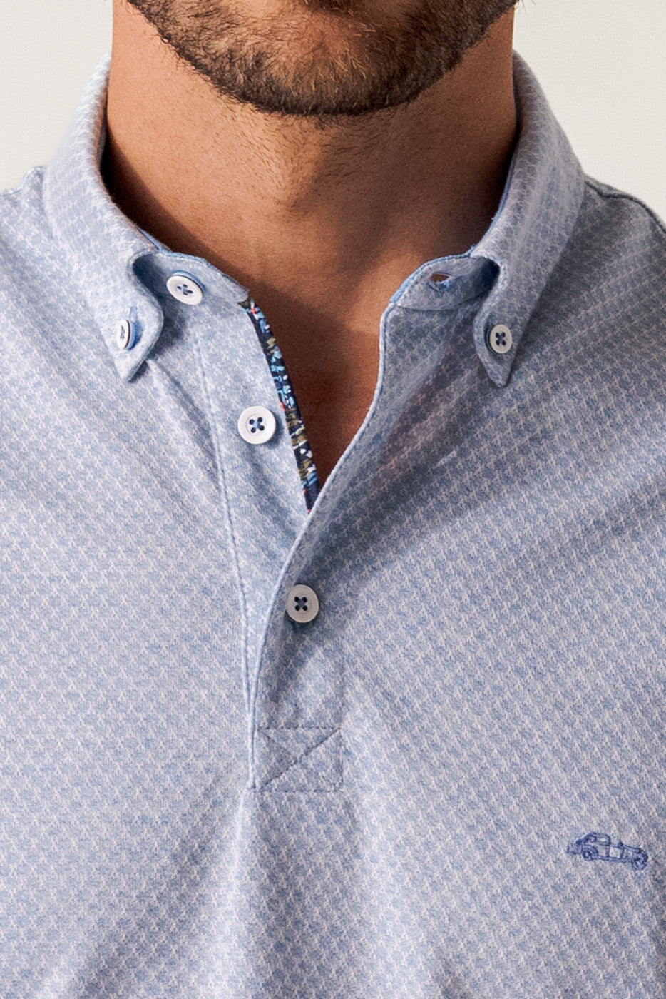 Polo jacquard color azul celeste hombre