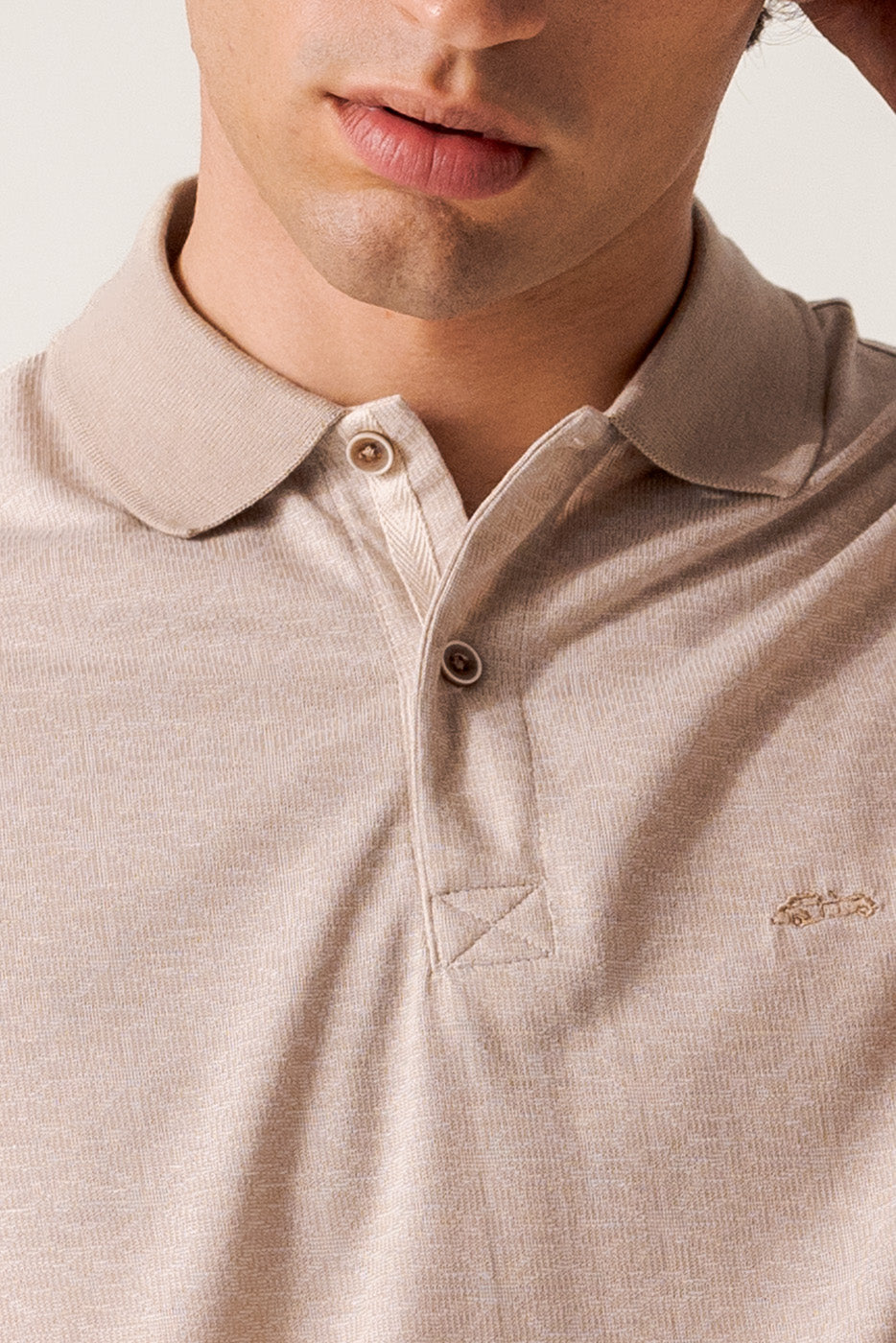 Polo jacquard color beige