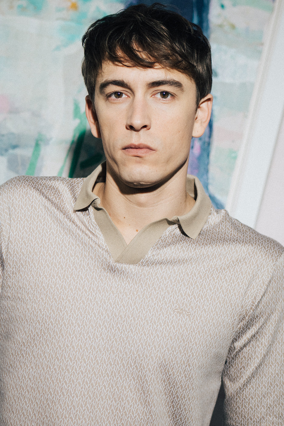 Polo jacquard cuello sin botones beige