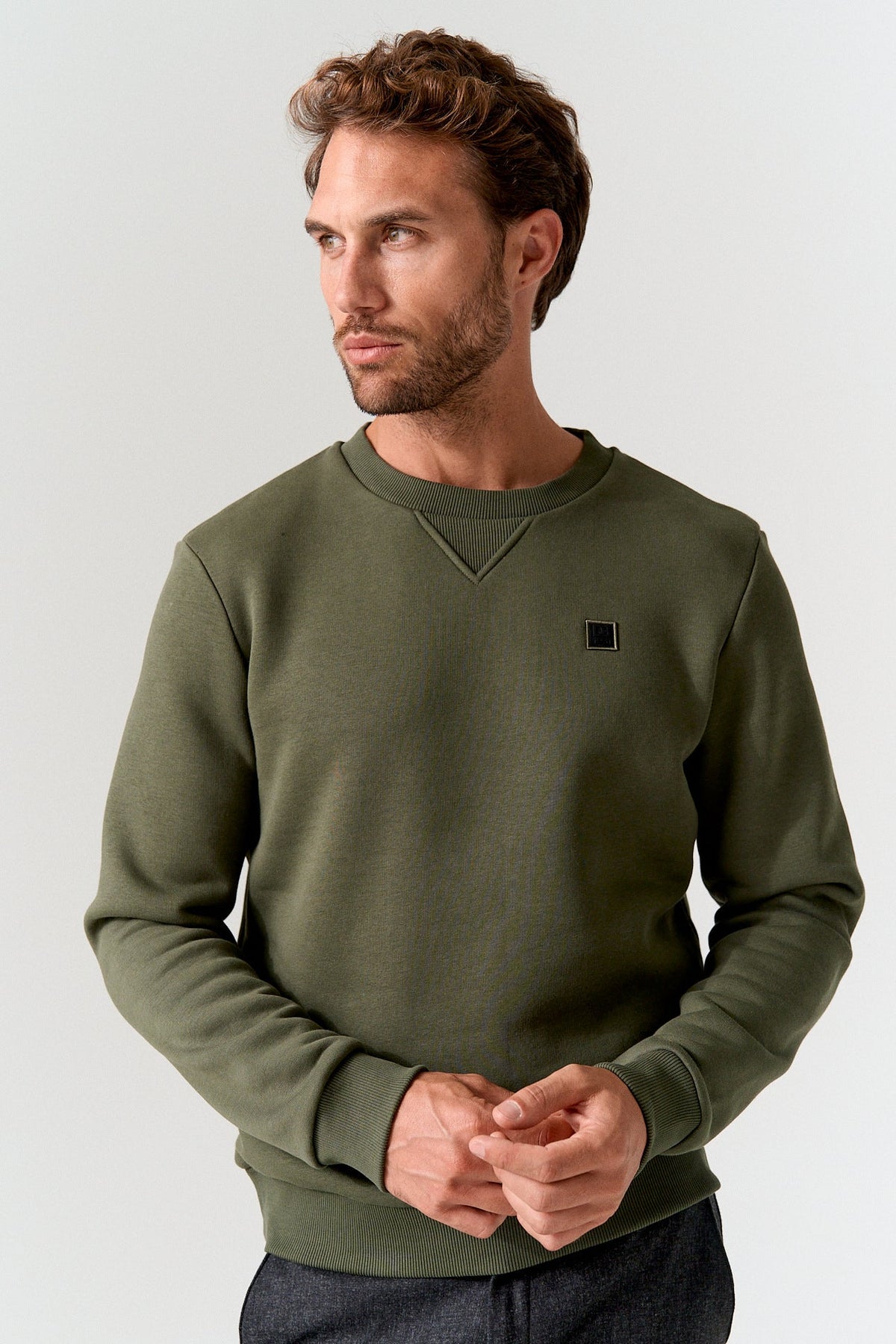 Sudadera cuello redondo caqui