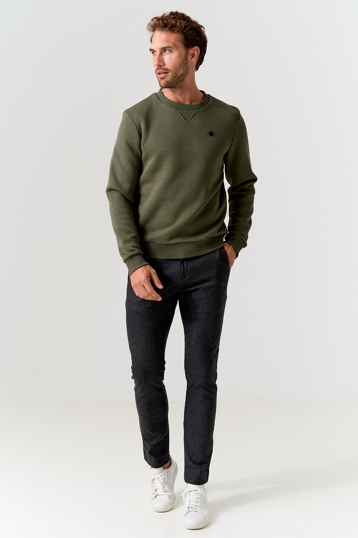 Sudadera cuello redondo caqui
