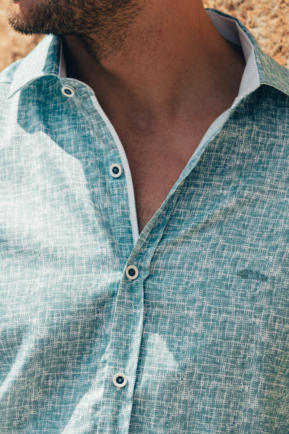 Camisa hombre regular fit estampado azul