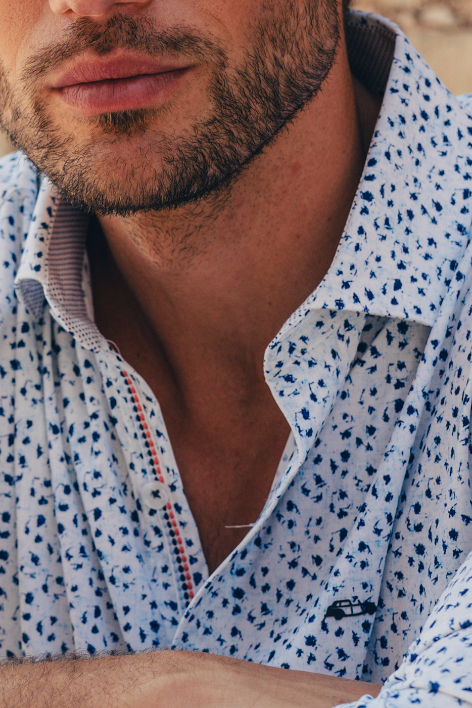 Camisa hombre regular fit estampado azul