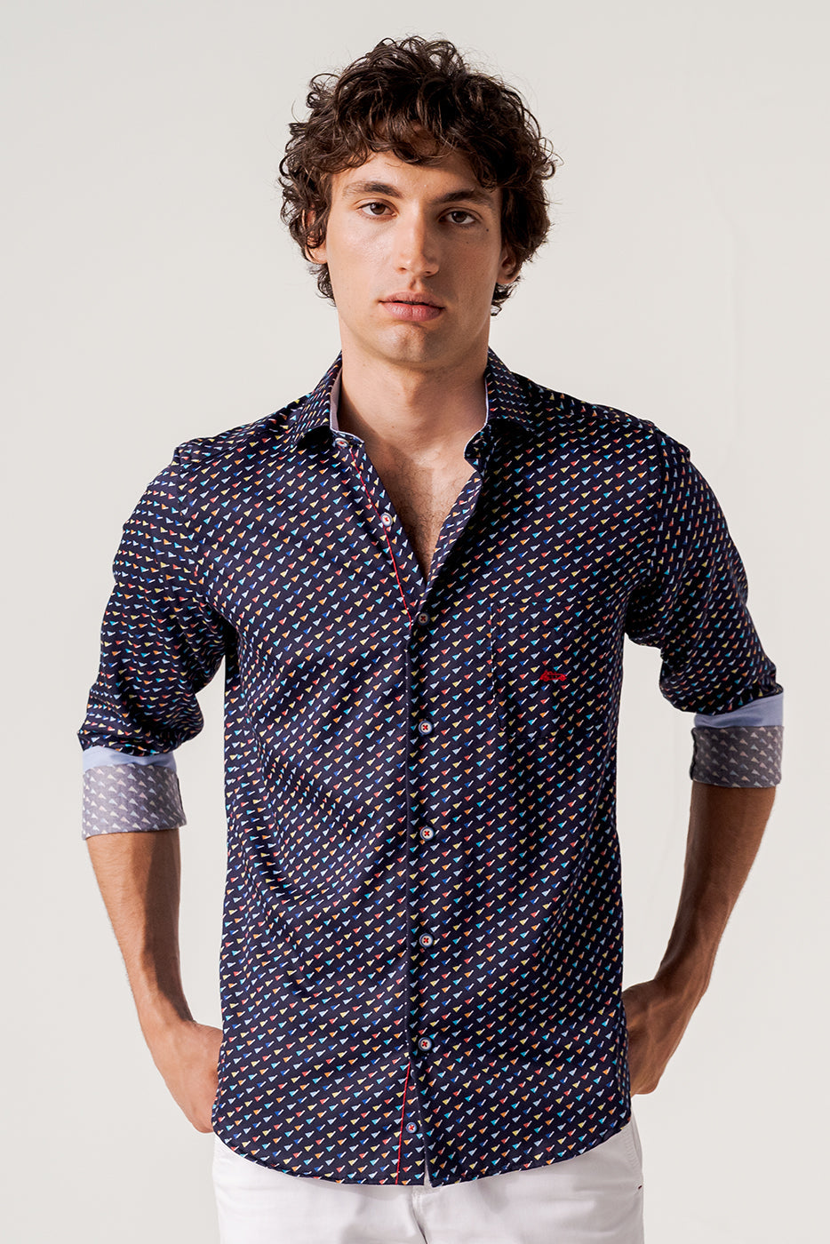 Camisa manga larga con estampado años 80