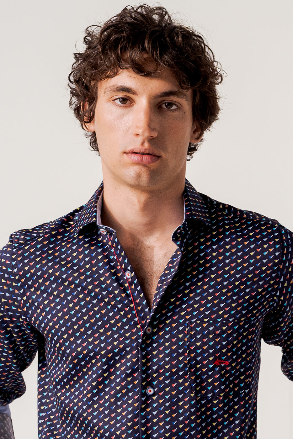 Camisa manga larga con estampado años 80