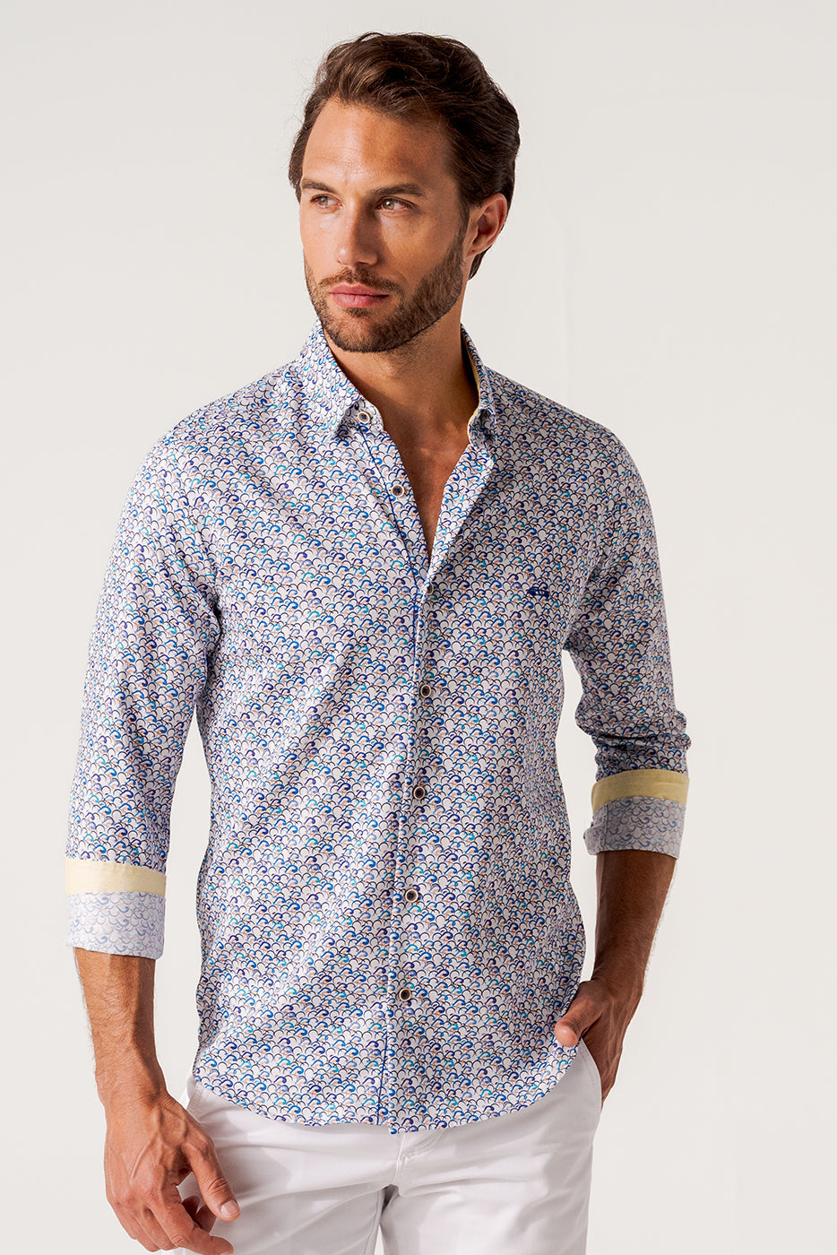 Camisa slim fit manga larga ciclistas