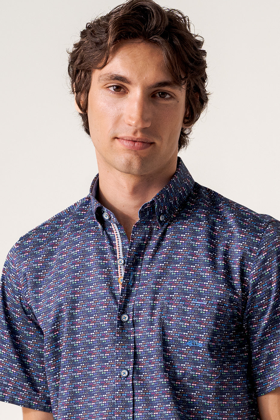 Camisa manga corta gafas de sol