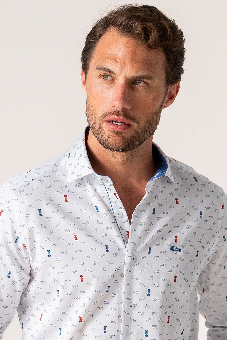 Camisa estampada hombre circuitos y coches