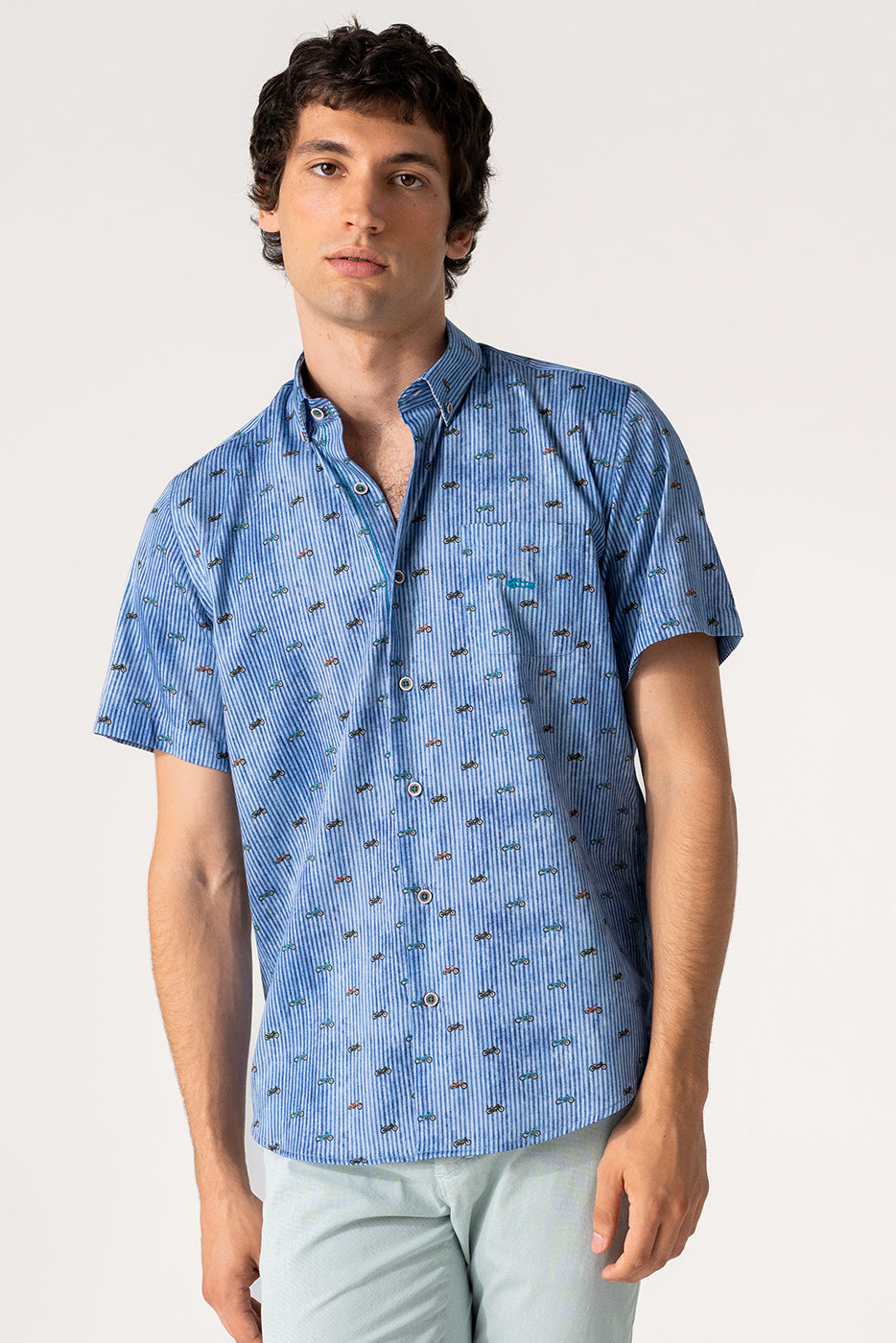 Camisa manga corta estampado rayas y motos