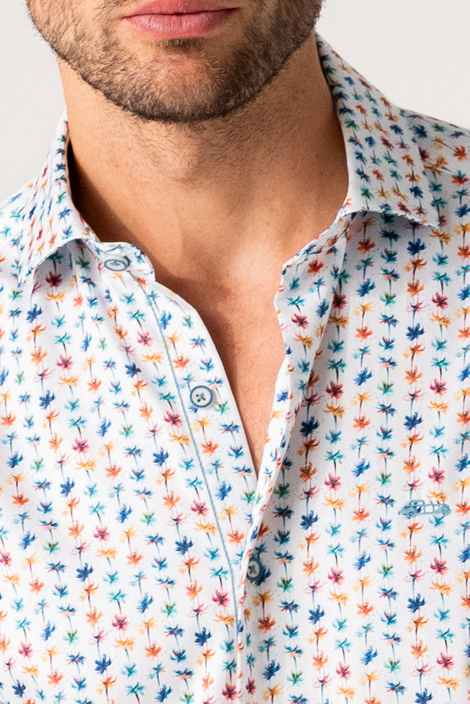 Camisa hombre slim fit estampado palmeras multicolor