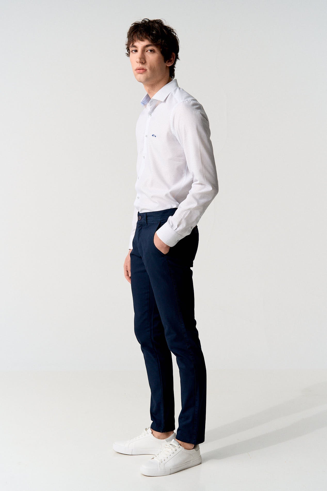 Chino marino slim fit estructura elástica