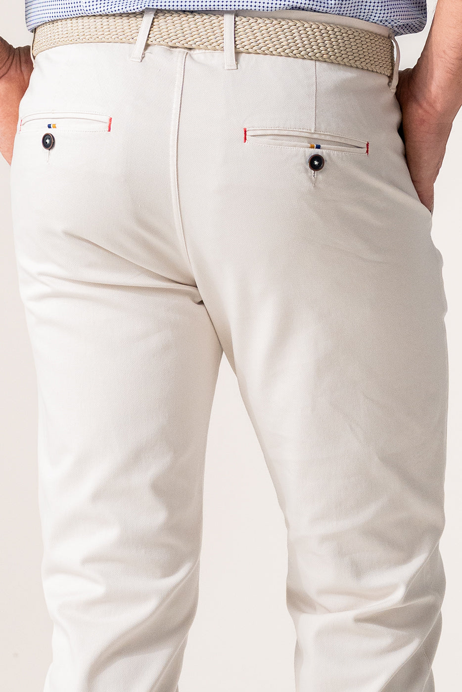 Pantalón hombre chino elástico beige