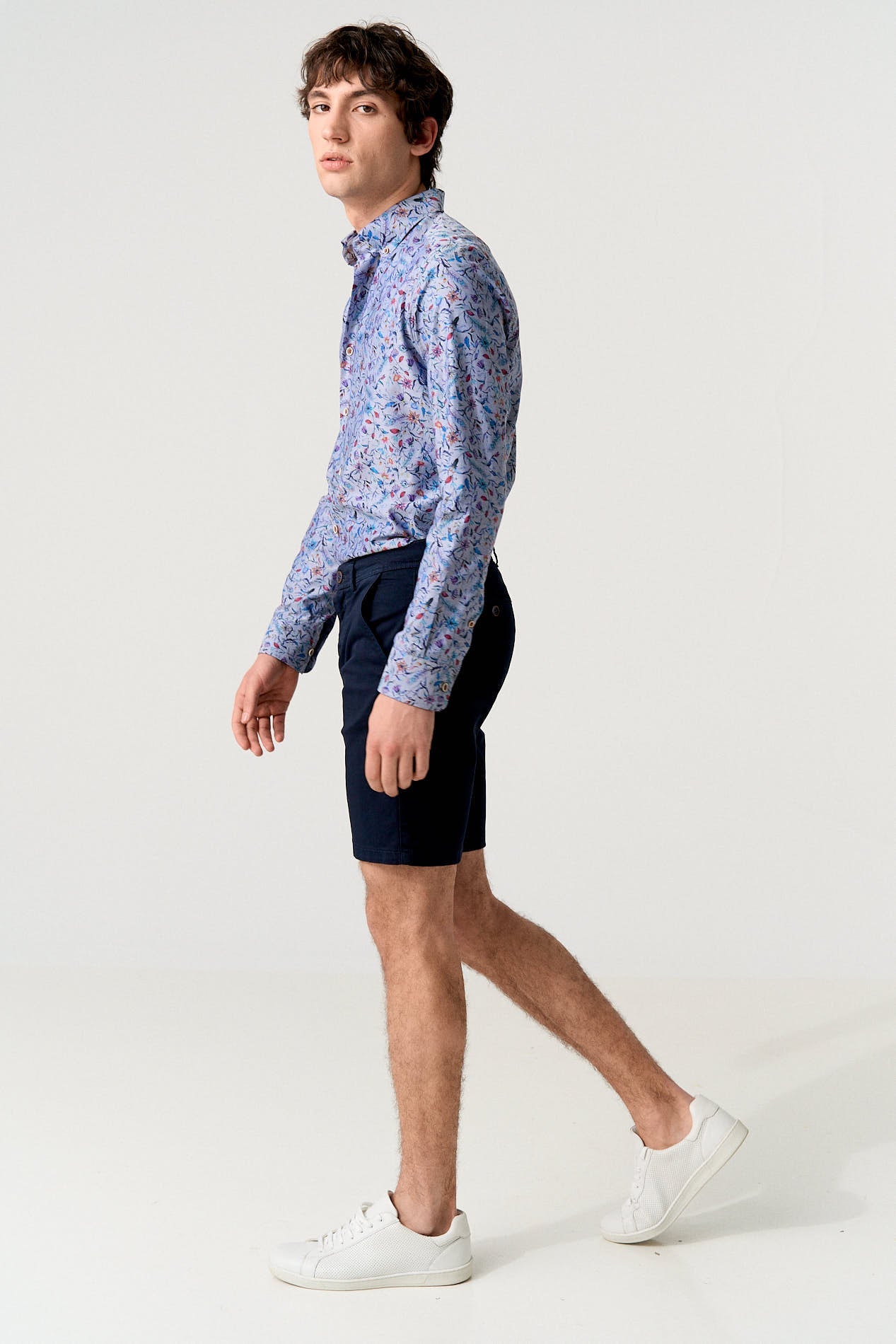 Bermuda básica elástica marino