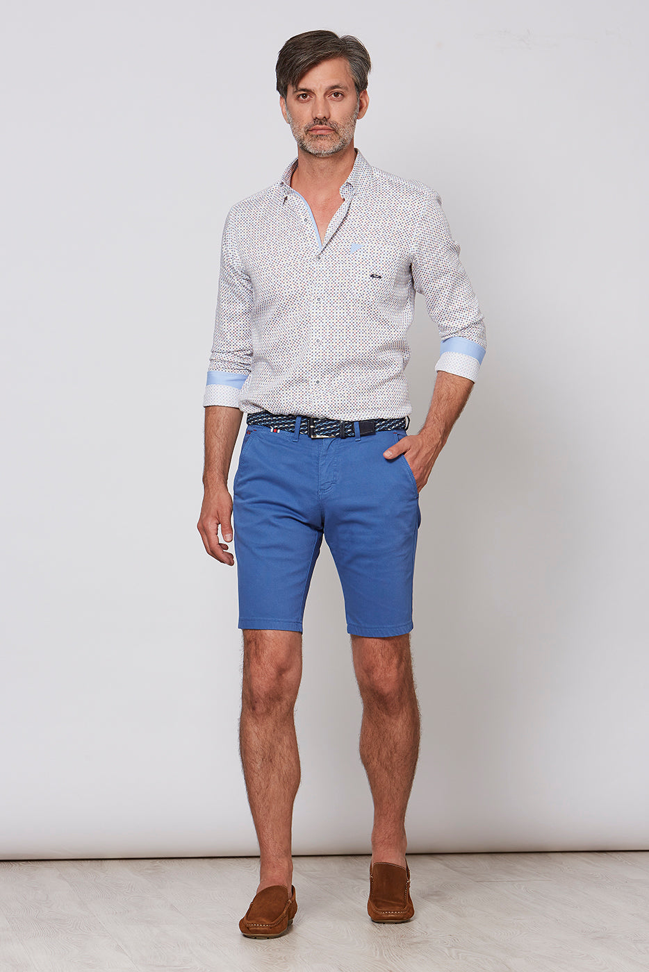 Bermuda elástica hombre azul