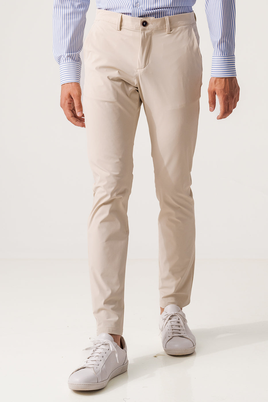 Chino elástico beige