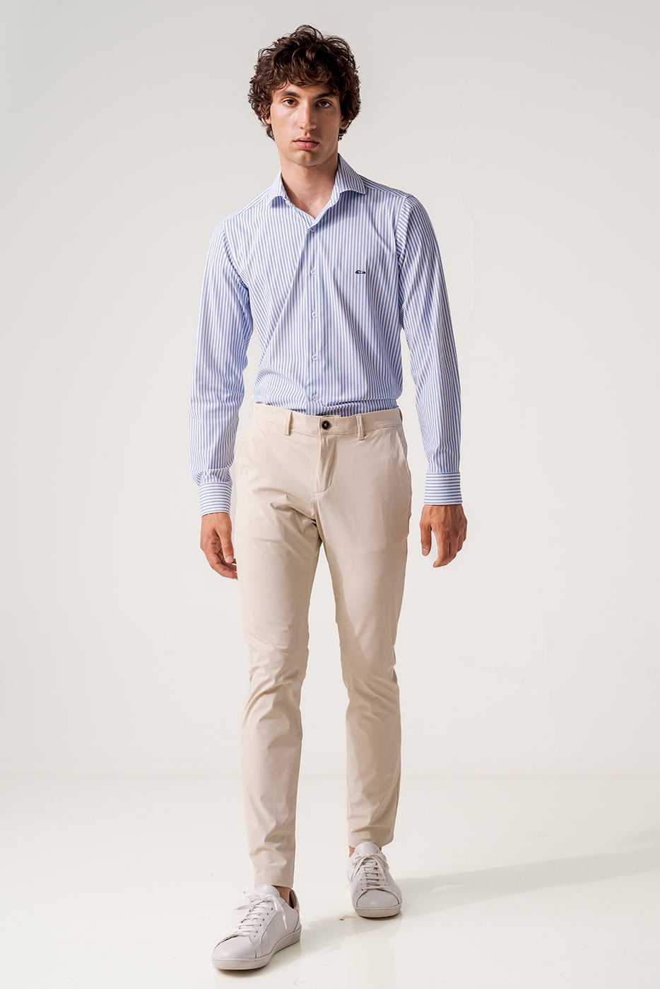 Chino elástico beige