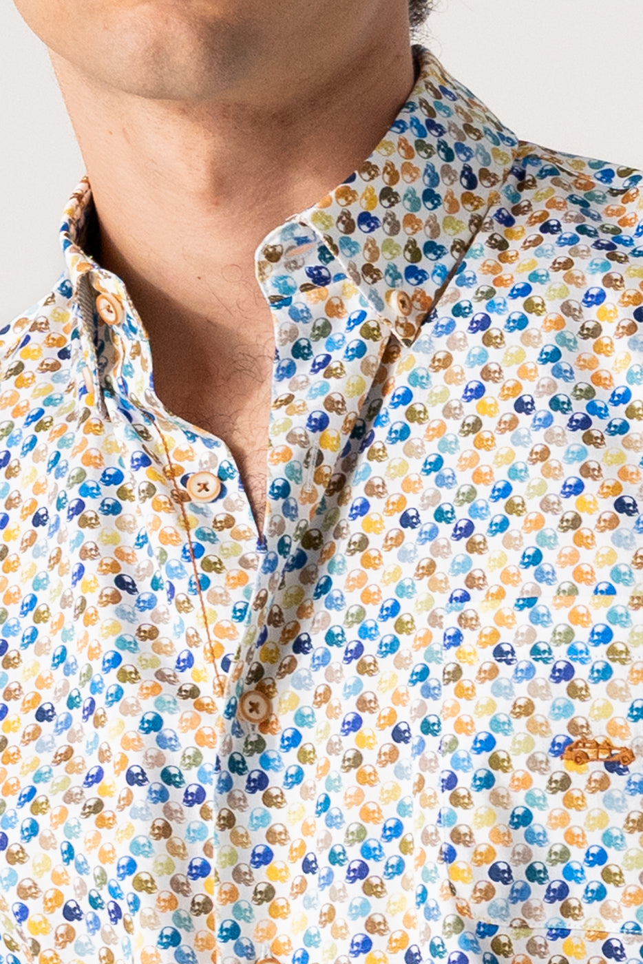 Camisa manga corta hombre estampado calaveras