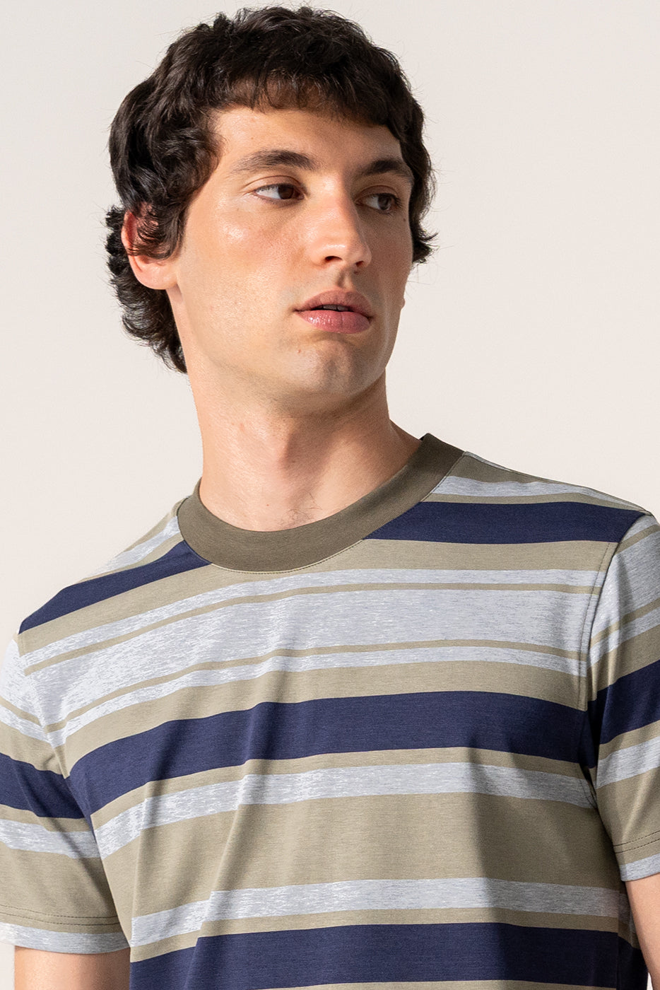 Camiseta hombre rayas verde marino