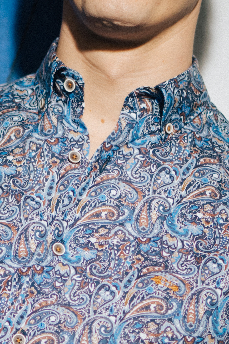 Camisa estampada cachemir colores slim fit 