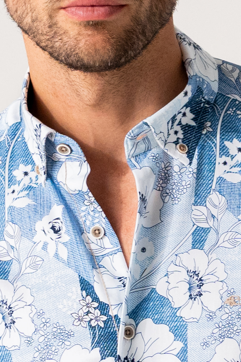 Camisa estampado hombre azul y blanco