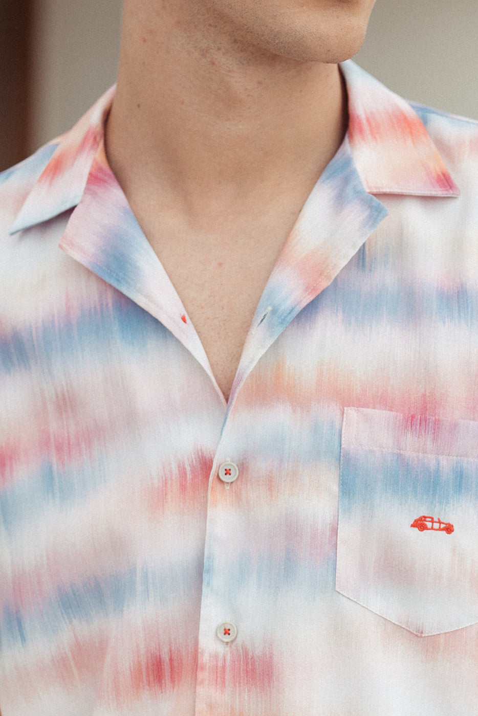 Camisa bowling estampado tie-dye